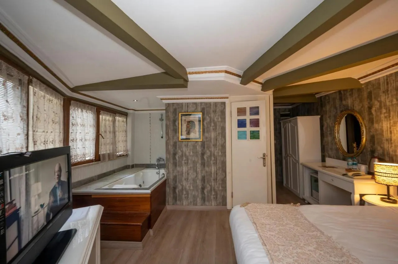 Fuat Bey Palace Hotel & Suites Istanbul Bed & Breakfast
