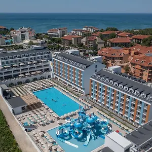 Arcanus Trendline Side 5*, Antalya Törökország