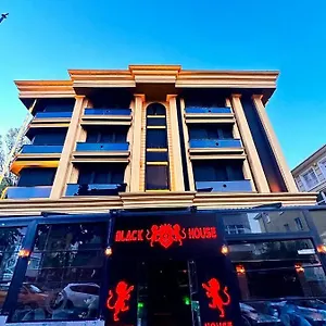 Black House 2* Ankara