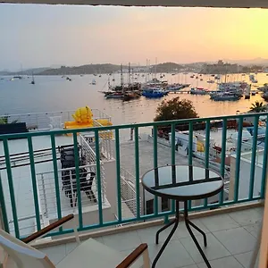 Mia Hill , Bodrum Törökország