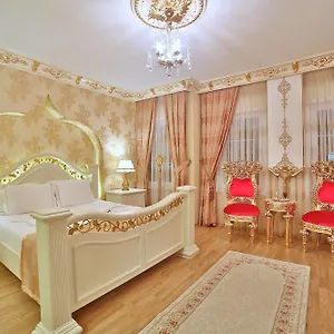 White House Szálloda