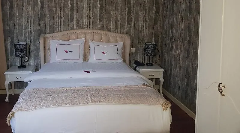Fuat Bey Palace Hotel & Suites Istambul Alojamento de Acomodação e Pequeno-almoço